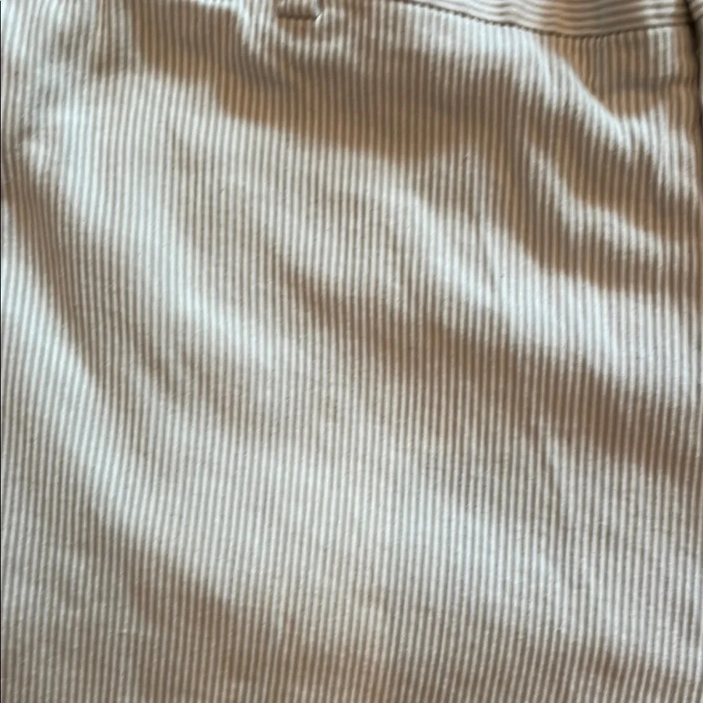 Men’s Southern Tide Flat Front Seersucker Corded Striped Beige Shorts